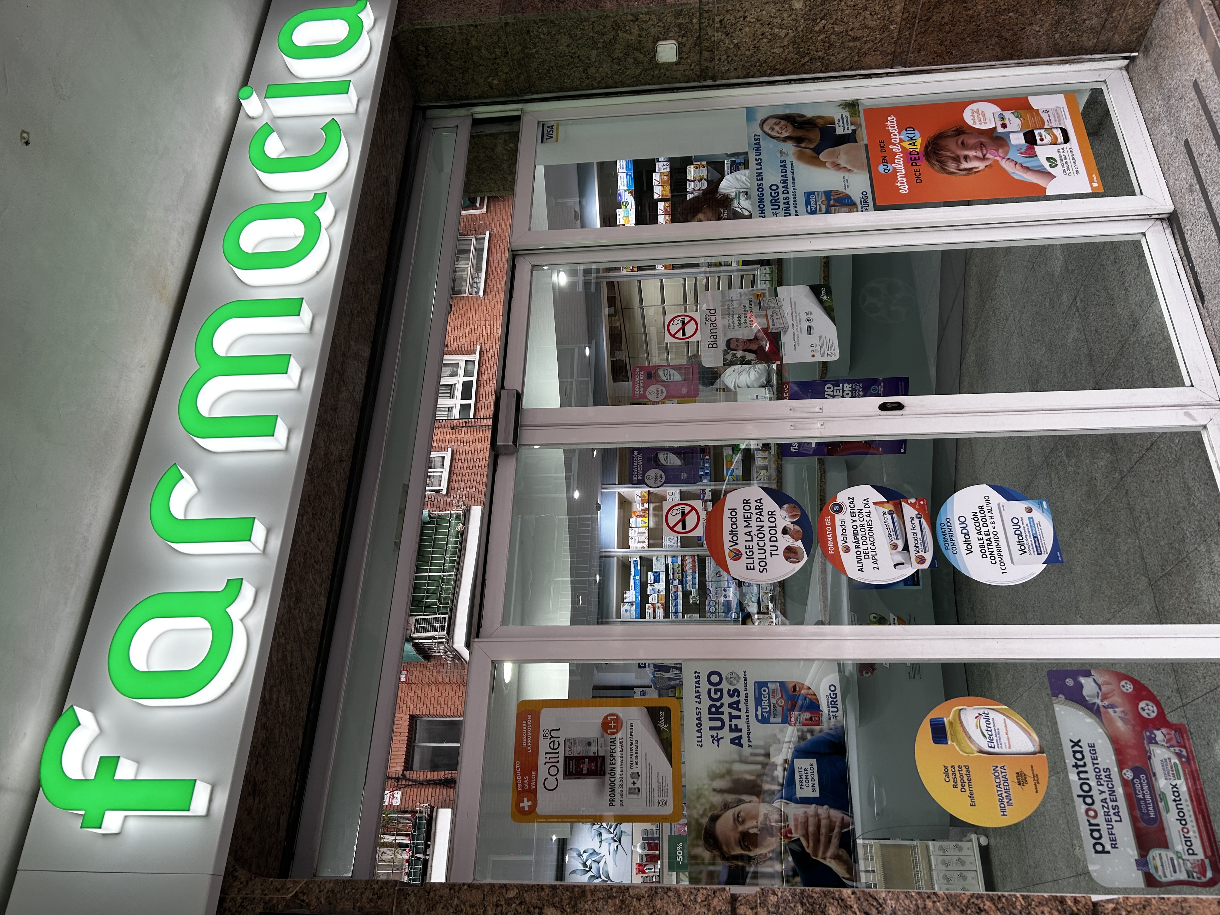 Fachada Farmacia Rodríguez Patrón